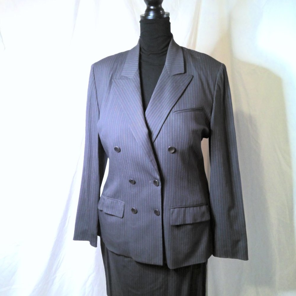 Anne Klein II Pastel Colored Pin Stripes Skirt Suit Size 16